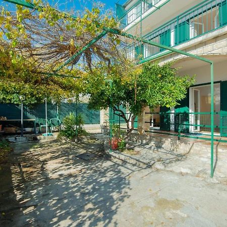 3 Bedroom Lovely Apartment In Brodarica Brodarica  Ngoại thất bức ảnh