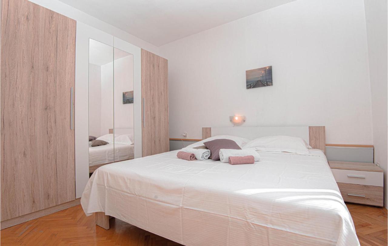 3 Bedroom Lovely Apartment In Brodarica Brodarica  Ngoại thất bức ảnh